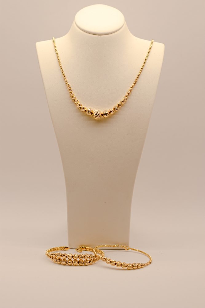 Handmade gold necklace and bracelets